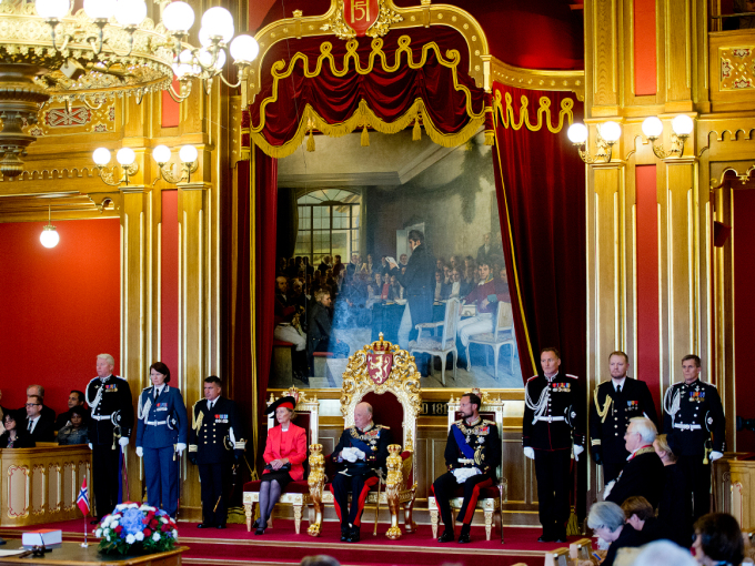 Kongen, Dronningen og Kronprinsen under Stortingets åpning. Foto: Jon Olav Nesvold / NTB scanpix